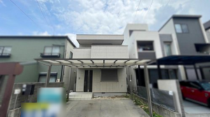 名古屋市千種区春岡通、中古一戸建ての外観画像です