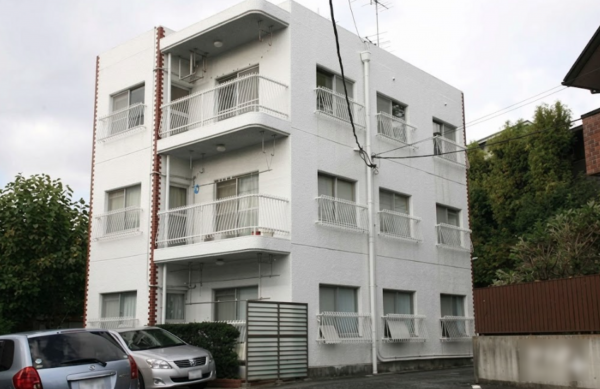 名古屋市瑞穂区松栄町、中古マンションの外観画像です