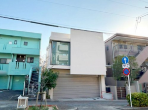 名古屋市千種区猫洞通、中古一戸建ての外観画像です