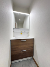 名古屋市千種区菊坂町、中古マンションの洗面画像です