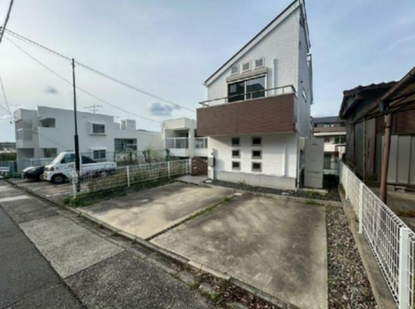 名古屋市千種区日和町、中古一戸建ての外観画像です