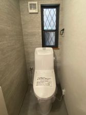 名古屋市千種区春岡、中古一戸建てのトイレ画像です