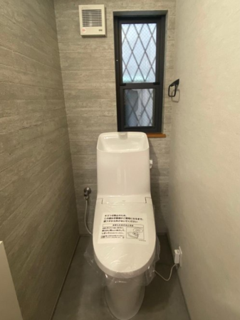 名古屋市千種区春岡、中古一戸建てのトイレ画像です