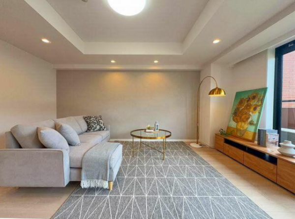 名古屋市瑞穂区彌富町円山、中古マンションの居間画像です