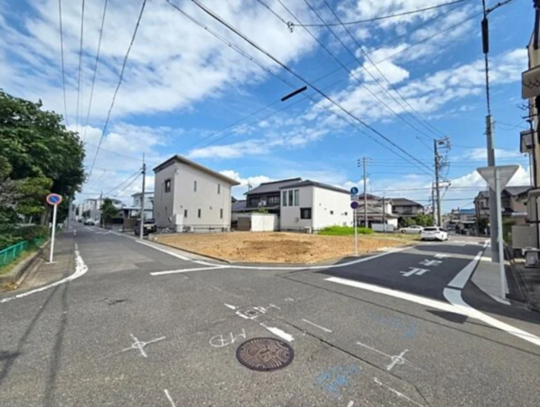 名古屋市昭和区御器所、新築一戸建ての前面道路を含む現地写真画像です