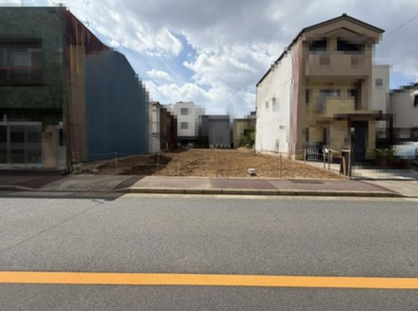 名古屋市昭和区曙町、土地の前面道路を含む現地写真画像です