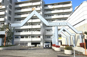 名古屋市昭和区八事富士見、中古マンションの外観画像です