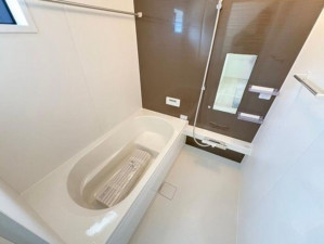 名古屋市千種区希望ケ丘、新築一戸建ての風呂画像です