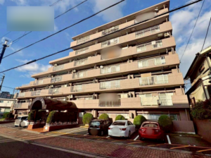 名古屋市瑞穂区軍水町、中古マンションの外観画像です