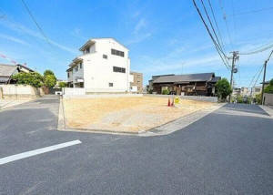 名古屋市千種区丸山町、土地の前面道路を含む現地写真画像です