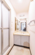 春日部市谷原、中古マンションの洗面画像です