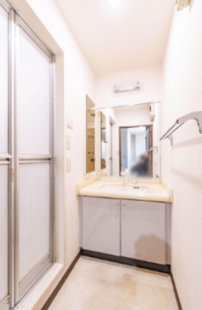 春日部市谷原、中古マンションの洗面画像です