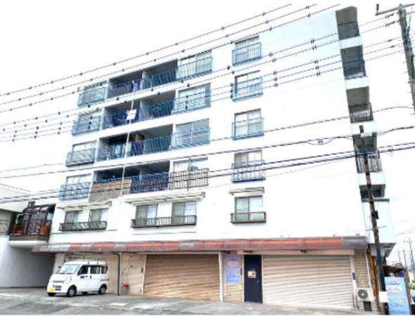 春日部市中央、中古マンションの外観画像です