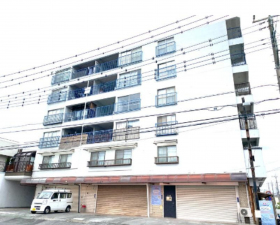 春日部市中央、中古マンションの外観画像です