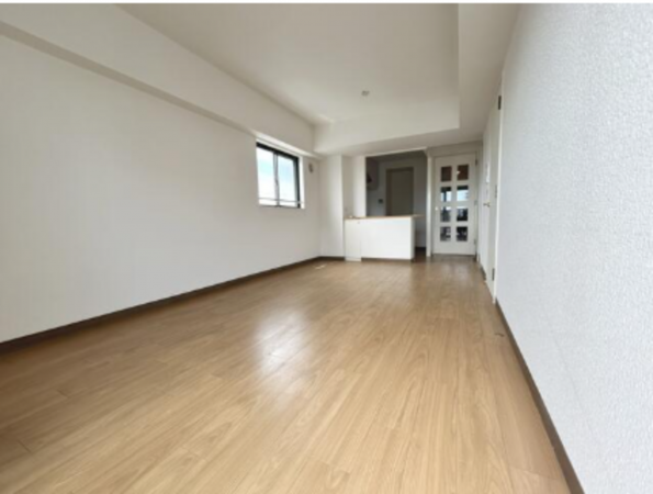 春日部市上蛭田、中古マンションの居間画像です