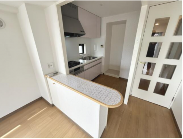 春日部市上蛭田、中古マンションのキッチン画像です