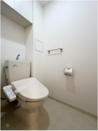 春日部市粕壁東、中古マンションのトイレ画像です