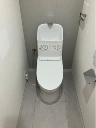 春日部市小渕、中古マンションのトイレ画像です