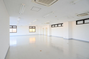 春日部市大畑、収益物件/ビルの画像です