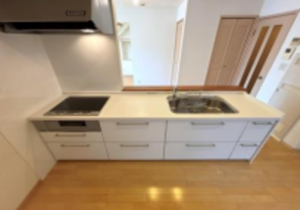 春日部市中央、中古一戸建てのキッチン画像です