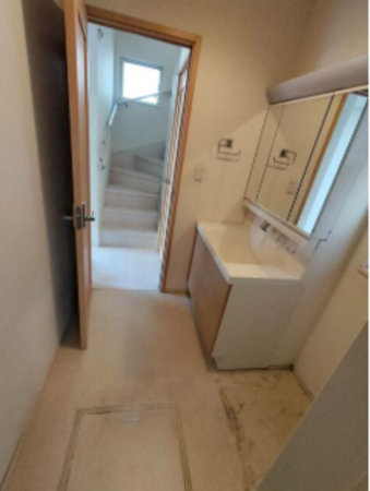 春日部市南、中古一戸建ての洗面画像です