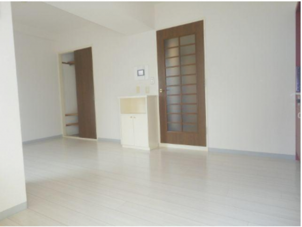 春日部市備後東、中古マンションの居間画像です