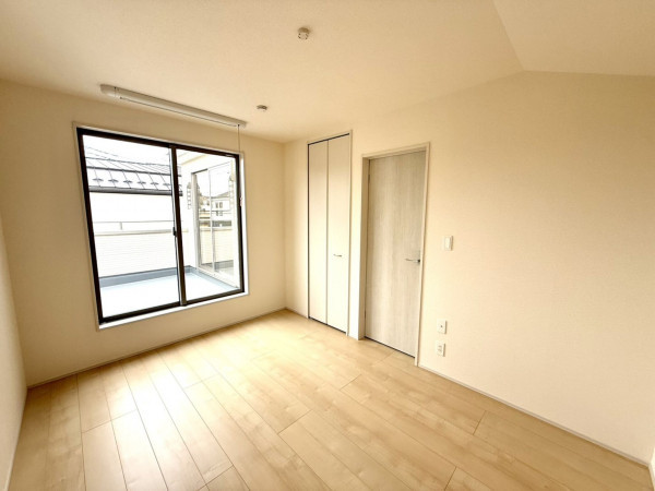 春日部市藤塚、新築一戸建ての画像です