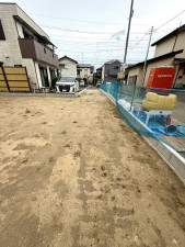 春日部市六軒町、土地の画像です