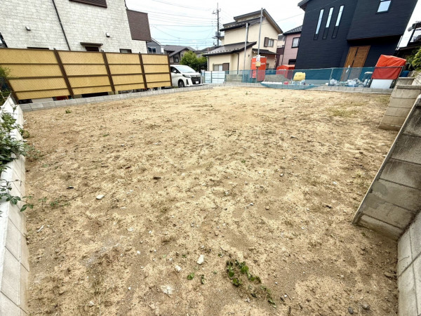 春日部市六軒町、土地の画像です