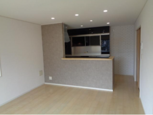 春日部市南中曽根、中古一戸建ての画像です