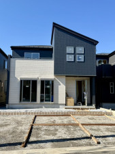 春日部市粕壁東、新築一戸建ての画像です