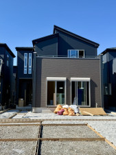 春日部市粕壁東、新築一戸建ての画像です