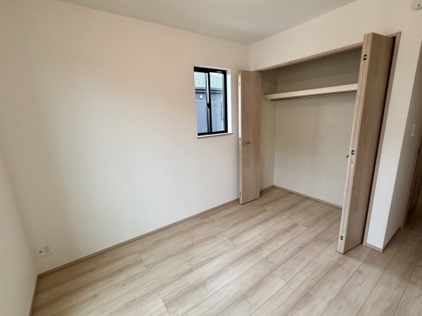 春日部市一ノ割、新築一戸建ての画像です