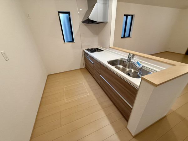 春日部市一ノ割、新築一戸建ての画像です