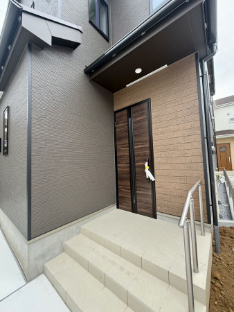 春日部市一ノ割、新築一戸建ての画像です