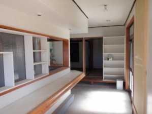 春日部市藤塚、収益物件/店舗付住宅の画像です