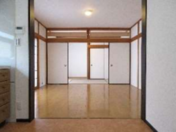 神戸市須磨区友が丘、中古一戸建ての居間画像です