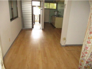 神戸市須磨区大手町、中古一戸建ての玄関画像です