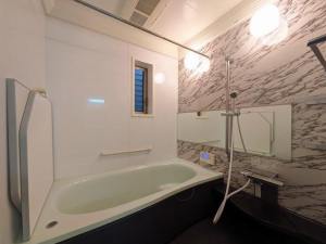 神戸市須磨区須磨浦通、中古一戸建ての風呂画像です