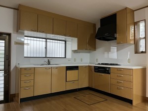 神戸市須磨区若草町、中古一戸建てのキッチン画像です