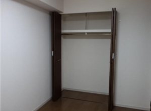 神戸市須磨区村雨町、中古マンションの収納画像です