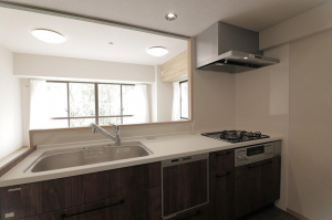 神戸市須磨区道正台、中古マンションのキッチン画像です