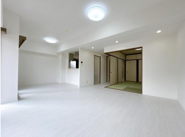 神戸市須磨区北落合、中古マンションの居間画像です