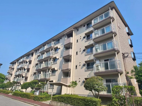 神戸市須磨区神の谷、中古マンションの外観画像です