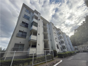 神戸市須磨区一ノ谷町、中古マンションの外観画像です