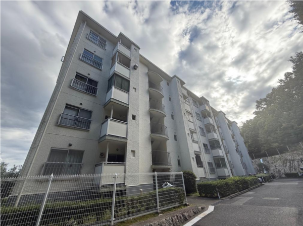 神戸市須磨区一ノ谷町、中古マンションの外観画像です