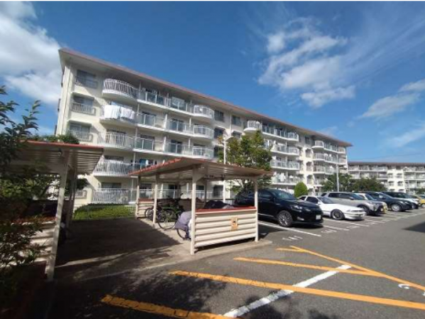 神戸市須磨区横尾、中古マンションの外観画像です