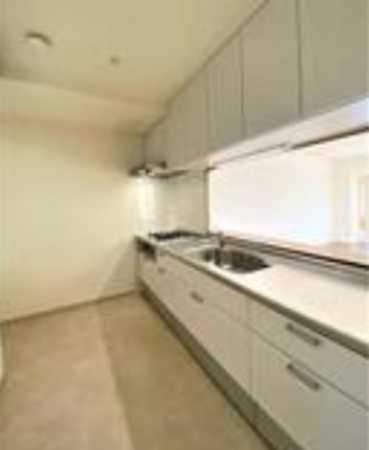 神戸市須磨区白川台、中古マンションのキッチン画像です