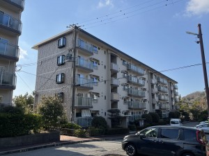 神戸市須磨区神の谷、中古マンションの外観画像です