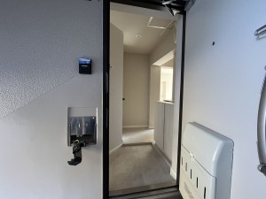 神戸市須磨区神の谷、中古マンションの玄関画像です